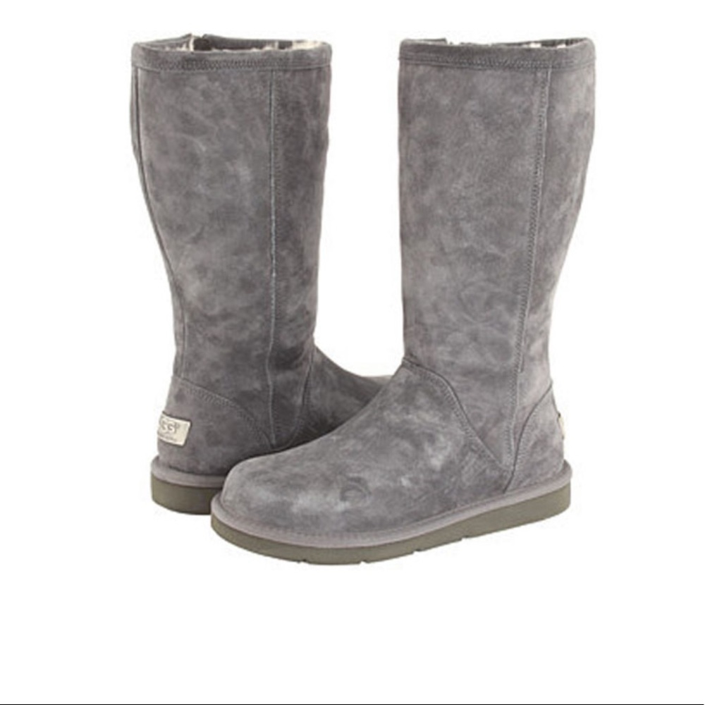 UGG 9 Kenley tall grey zip boots